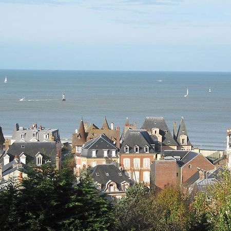 Apartamento La Regina Trouville-sur-Mer Habitación foto